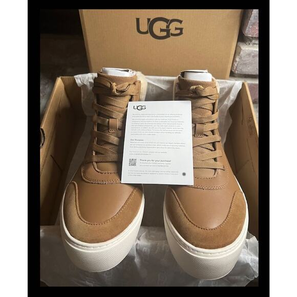 UGG Women Cakewalk UGGplush Wool Blend Upper Leather High Top Sneaker Size 9 - Picture 2 of 8